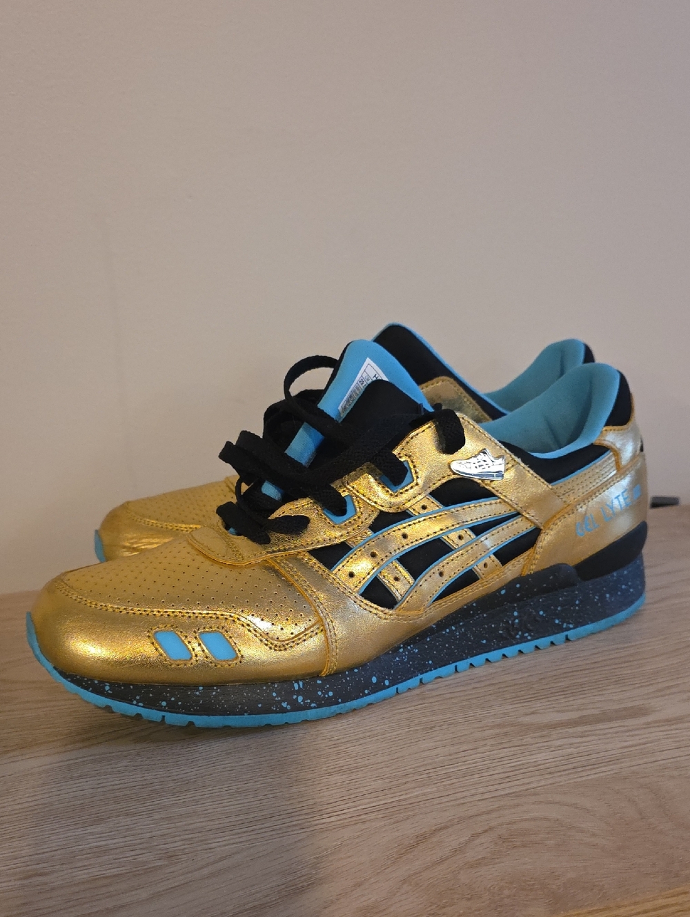 Asics Gel Lyte III Metallic Gold and Blue Sneakers Mens Size 12 - Picture 3 of 6